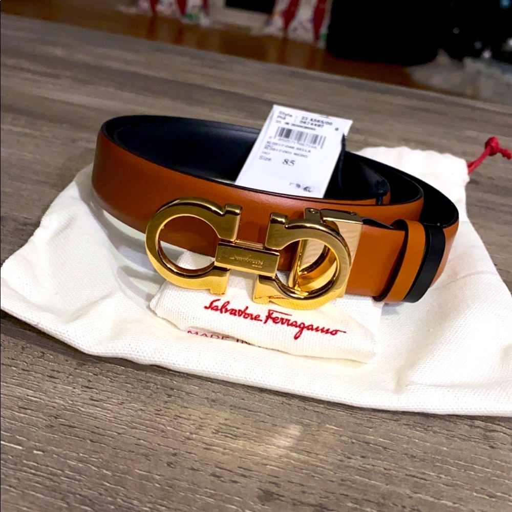 Brand New Reversible and Adjustable Gancini Salvatore Ferragamo Belt Size 85